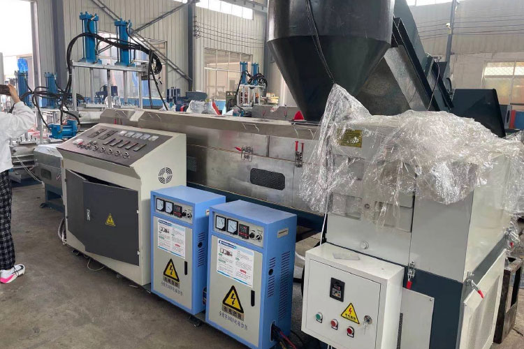 PP-PE-Washing-Granulating-Extrusion-Line-2