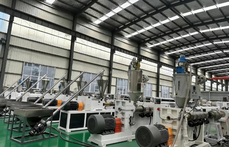 Qingdao-Fullwin-Extruders-Shipped-to-Russia